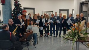 Είπαν τα κάλαντα στο Δήμαρχο μαθητές και καθηγητές του Εσπερινού ΕΠΑΛ Πλατανιά