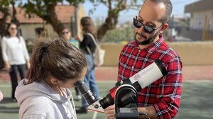 Μαθητές παρατήρησαν τον Ήλιο μέσα από ηλιακό τηλεσκόπιο