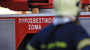 "Λαμπάδιασε" αυτοκίνητο στην Παραλιακή Λεωφόρο 