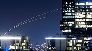 Δεκάδες χιλιάδες διαδήλωσαν ξανά στο Τελ Αβίβ ζητώντας συμφωνία για τους ομήρους στη Γάζα