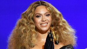 Πρωτιές για την Beyoncé με το νέο της τραγούδι «Texas Hold 'Em»