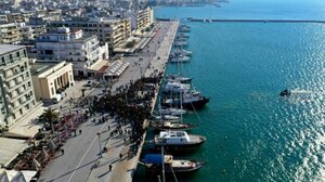 Βόλος: Φωτοβολίδα χτύπησε 62χρονο στα γεννητικά όργανα -Ζωή μαρτύριο