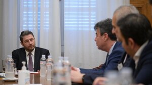 Ανδρουλάκης σε Πρυτάνεις: Θα είμαστε δίπλα σας ως παράγοντες προόδου 