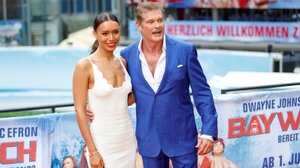 «Baywatch»: Eπιστρέφουν τα εμβληματικά κόκκινα μαγιό