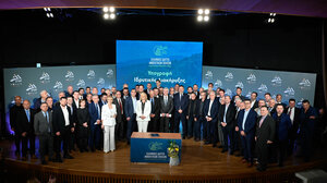 Το «Δίκτυο Ανθεκτικών Πόλεων» γεννιέται με 91 ιδρυτικά μέλη – Δήμους