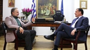 Άδ. Γεωργιάδης: Ιδιώτες γιατροί στο ΕΣΥ και γιατροί του ΕΣΥ με δυνατότητα ιδιωτικού έργου