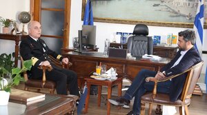 Στον Δήμαρχο Χανίων ο νέος Διοικητής του Ναυστάθμου Κρήτης
