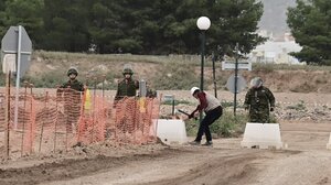 Απίστευτο κι όμως... Ελληνικό: Εκατοντάδες βόμβες βρέθηκαν θαμμένες κάτω από το παλιό αεροδρόμιο