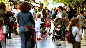 Παροχές Μητρότητας: Ερωτήσεις και απαντήσεις για ελεύθερες επαγγελματίες, αυτοαπασχολούμενες και αγρότισσες