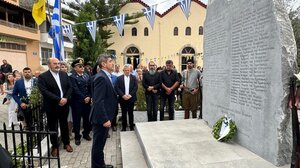 Στο μνημόσυνο πεσόντων στις Καμάρες ο Λευτέρης Αυγενάκης