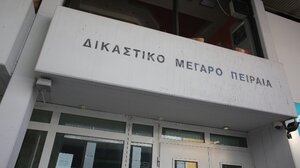 Στον ανακριτή σήμερα οι 13 συλληφθέντες για την πυρκαγιά στην Ύδρα