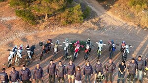 Ομάδα Πυροπροστασίας με enduro μηχανές στον δήμο Πεντέλης