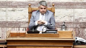 Θέμα ηγεσίας στο ΠΑΣΟΚ από Κωνσταντινόπουλο