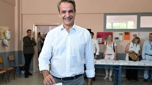 Μητσοτάκης: Στο 1ο Γυμνάσιο Κηφισίας άσκησε το εκλογικό του δικαίωμα ο πρωθυπουργός