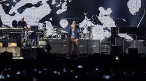 O ξέφρενος χορός του Paul McCartney με θαυμάστριες της Τέιλορ Σουίφτ