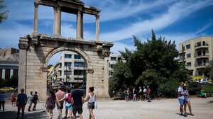 "Όχι στην υποβάθμιση του Έλληνα ξεναγού"