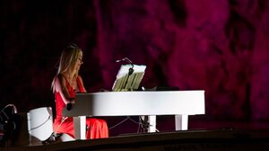 Έλενα Ξυδιά: Μια μοναδική συναυλία στη λίμνη του Αγίου Νικολάου