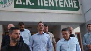 Μητσοτάκης: "Το κράτος έχει τη δυνατότητα να βοηθήσει πολύ γρήγορα τους συμπολίτες μας που επλήγησαν από τη φωτιά"