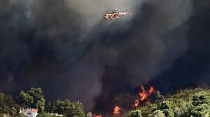 Οδηγίες για την αποφυγή εισπνοής καπνού και στάχτης από πυρκαγιά