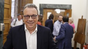 Πέρασε η εισήγηση Κασσελάκη στην ΚΟ του ΣΥΡΙΖΑ με οριακή πλειοψηφία