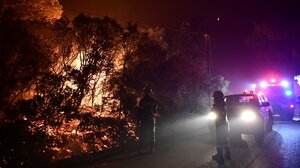 Δύσκολη νύχτα στον Βαρνάβα: Εκκενώνεται και ο Μαραθώνας