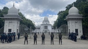 Μπανγκλαντές: Διαλύθηκε το κοινοβούλιο και απελευθερώθηκε η αρχηγός της αντιπολίτευσης 