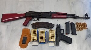 Η οργανωμένη αστυνομική επιχείρηση οδήγησε στα όπλα - Δύο συλλήψεις