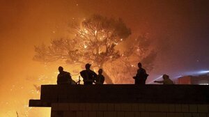 Μάχη με τις πυρκαγιές και τον καύσωνα δίνει ο ευρωπαϊκός νότος