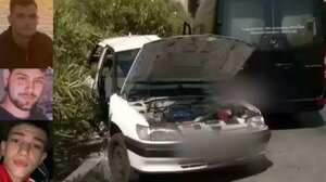 Ένα λουλούδι στο σημείο του φριχτού τροχαίου με τους τρεις νεκρούς