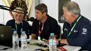 Στο service park του ΕΚΟ Ράλλυ Ακρόπολις ο Λ. Αυγενάκης