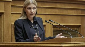 Συγχαρητήρια από την Σέβη Βολουδάκη στον Αντώνη Τσαπατάκη για το μετάλλιο 