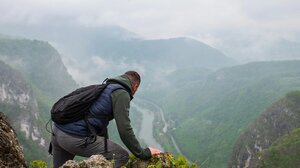 Τουρίστας απομακρύνθηκε από την παρέα του και χάθηκε 