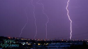 Αστραπές, βροντές, κεραυνοί και βροχή στο Ηράκλειο!