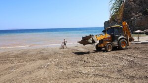 Απαγορεύεται μετά την πλημμύρα, η κολύμβηση στην θαλάσσια περιοχή του Παλαιόκαστρου 