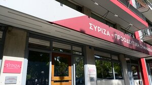 To παρασκήνιο της σύγκρουσης για τα «κλειδιά» του ΣΥΡΙΖΑ – Ο Κασσελάκης δηλώνει παρών