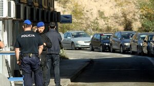 Αποκλεισμένες οι περισσότερες συνοριακές διαβάσεις ανάμεσα στη Σερβία και το Κόσοβο