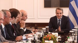 Yπουργικό Συμβούλιο: «Στο εξής απαγορεύεται δια νόμου η μείωση του κατώτατου μισθού»