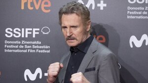 Πάμελα Άντερσον-Λίαμ Νίσον: Ο γιος του ηθοποιού αντέδρασε στο νέο ειδύλλιο