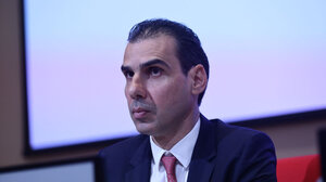 Ο υφυπουργός Υγείας Μ.Θεμιστοκλέους απαντά σε ερωτήσεις για το σύστημα Υγείας