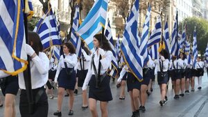 Θεσσαλονίκη: Οι μαθητές τίμησαν την επέτειο της 28ης Οκτωβρίου