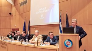 Στ. Αρναουτάκης: "Έχουν γίνει σημαντικά βήματα για την ψηφιακή μετάβαση στην Περιφέρεια Κρήτης"