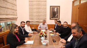 Υπογραφές για την αποκατάσταση δρόμων στο Μαλεβίζι