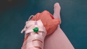 "Κοκτέιλ" αναπνευστικών λοιμώξεων αυξάνει εισαγωγές και νοσηλείες	