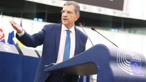 Αυτιάς: Ζητά από την Κομισιόν άμεση λύση στο δημογραφικό