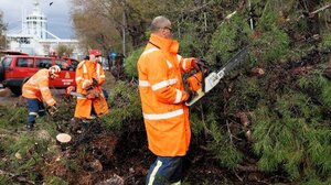 ΔΕΔΔΗΕ: Ολοκληρώνονται οι εργασίες αποκατάστασης ζημιών από την κακοκαιρία