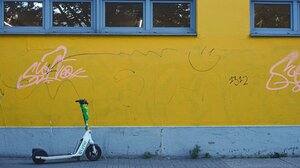 Θεσσαλονίκη: Έκλεψαν δεκάδες ηλεκτρικά πατίνια από αποθήκη