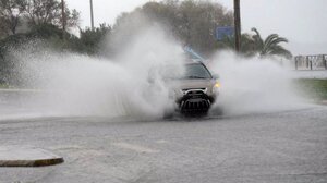 Καιρός στην Κρήτη: Νεφώσεις, βροχές και σποραδικές καταιγίδες - Επιμένουν οι νοτιάδες