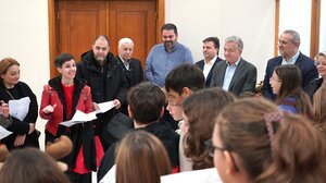 Ευχές και κάλαντα στον Περιφερειάρχη για τα Χριστούγεννα