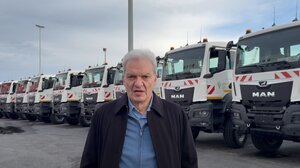 Στην Κρήτη οι 10 τράκτορες για τους Σταθμούς Μεταφόρτωσης Απορριμμάτων