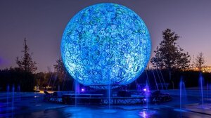 Το Πάρκο Σταύρος Νιάρχος μεταμορφώνεται σε ένα φωτεινό τόπο γιορτής